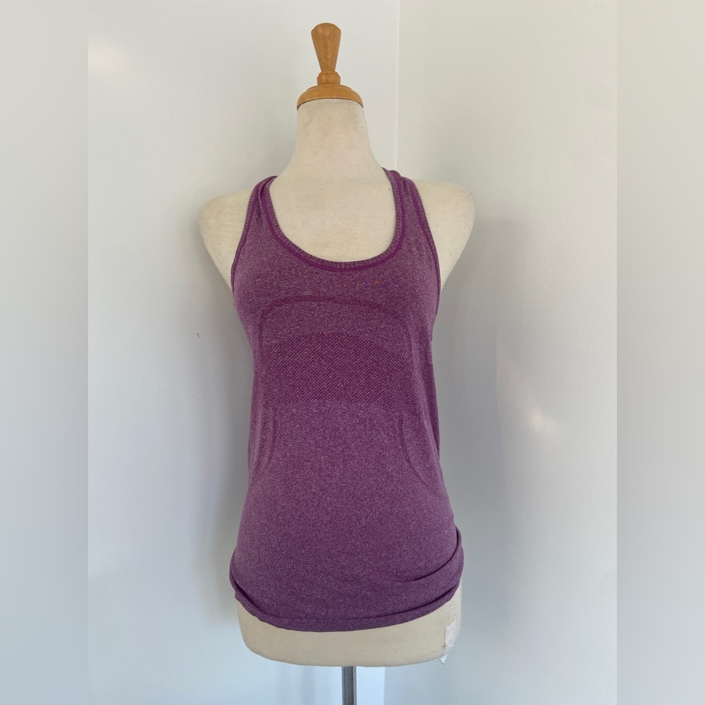 Purple Lulu lemon workout tank size small/medium.